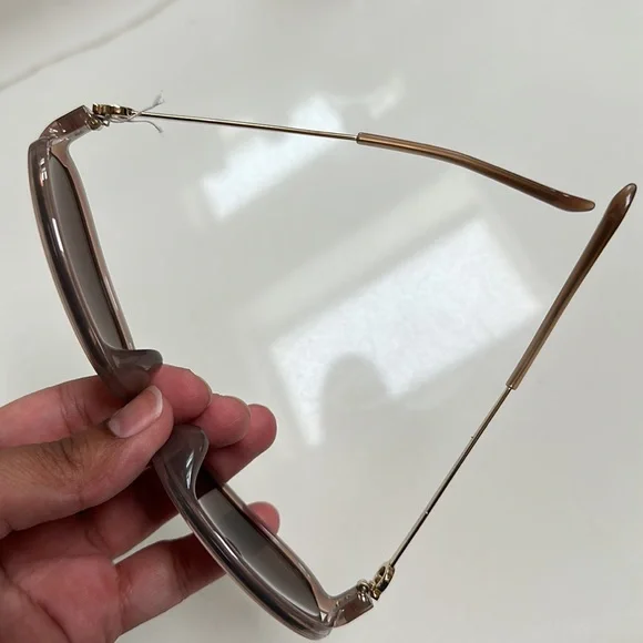 Salvatore Ferragamo Round Sunglasses - Picture 4 of 9